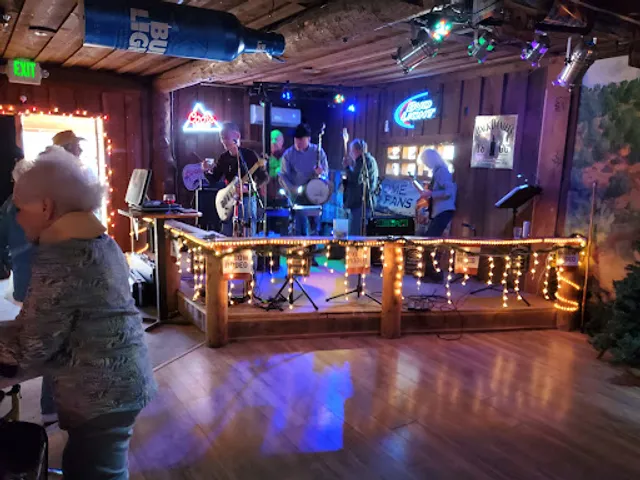 eyJidWNrZXQiOiJ1dGEtaW1hZ2VzIiwia2V5IjoicGxhY2VfaW1nL3AwdjYtSUZ4UnRPYjZ6aVkyMERXa3ciLCJlZGl0cyI6eyJyZXNpemUiOnsid2lkdGgiOjY0MCwiaGVpZ2h0Ijo2NDAsImZpdCI6Imluc2lkZSJ9LCJyb3RhdGUiOm51bGwsInRvRm9ybWF0IjogIndlYnAifX0